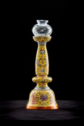 Polychrome porcelain Buddhist lamp